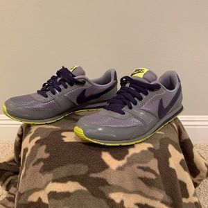 Nike women’s casual sneakers ($50 OBO)